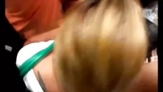 პუტკუნა გოგონა ალერსი კლიტორი და მისი მკერდი