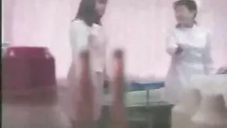 პროფესორი აქვს თავმჯდომარე ცხელი Schoolgirl ანალური და მკერდი