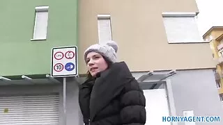 Naughty ქერა აღმოჩნდა ლამაზი მოყვარული,